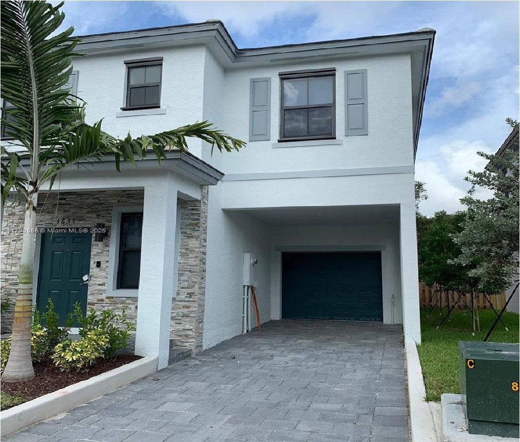 Townhouse for rent at 1631 SW 28th St, Fort Lauderdale, FL 33315