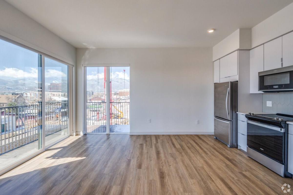 Apartment for rent at 322 E Vermijo Ave, Colorado Springs, CO 80903