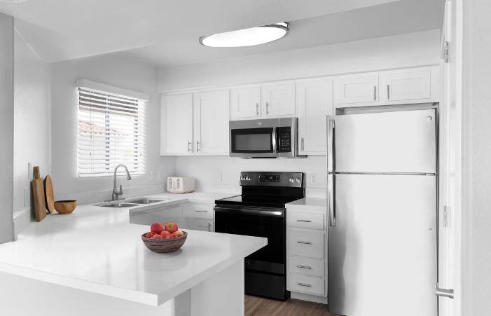 Apartment for rent at San Valiente, 2220 W Mission Lane, Phoenix, AZ 85021