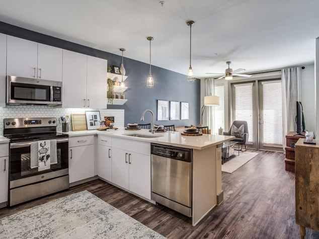 Apartment for rent at Victor Prosper, 195 W Davis St, Dallas, TX 75208
