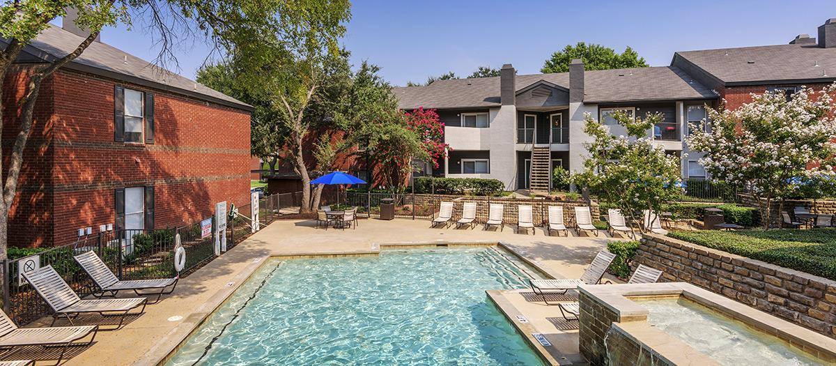 Apartment for rent at 2300 Grayson Dr, Grapevine, TX 76051