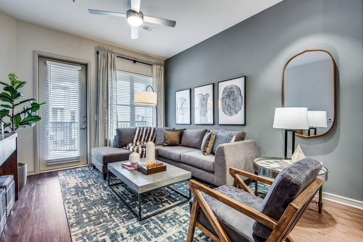 Apartment for rent at Jefferson Eastshore, 1100 Lake Carolyn Parkway, Irving, TX 75039