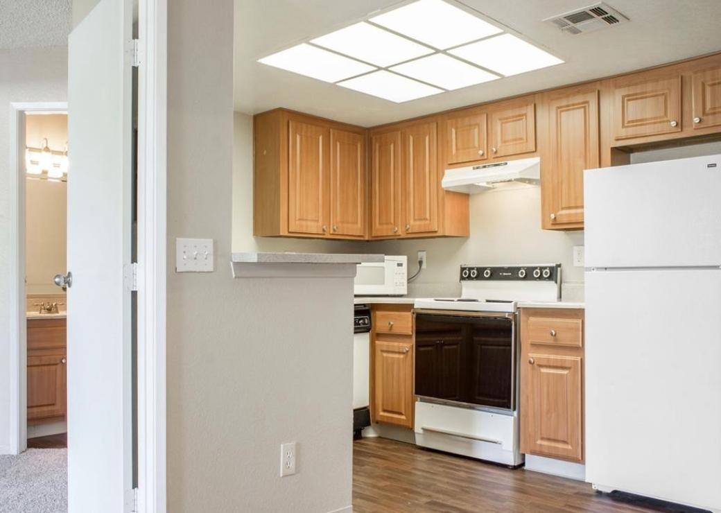 Apartment for rent at Meadow Glen, 4201 W Union Hills Dr, Glendale, AZ 85308