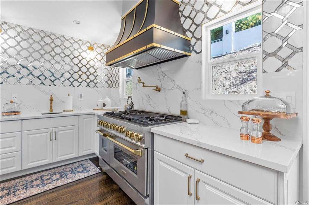 House for rent at 5201 Sale Ave, Woodland Hills, CA 91364