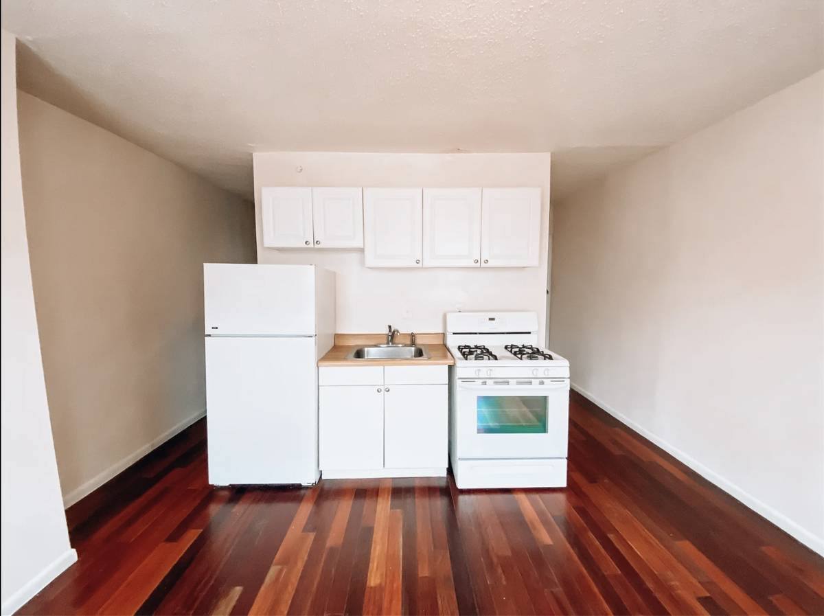 Apartment for rent at 521 S 21st St #2, Philadelphia, PA 19146
