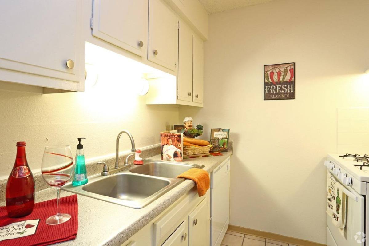 Apartment for rent at Sun Pointe Park, 4057 Montgomery Blvd NE, Albuquerque, NM 87109