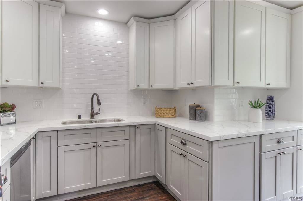House for rent at 1925 N Screenland Dr, Burbank, CA 91505