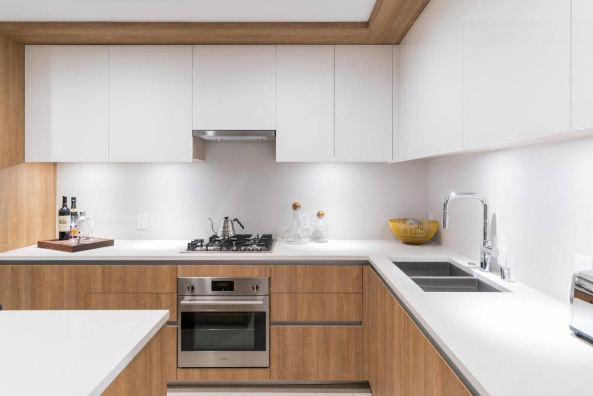Apartment for rent at 825 S Hill, Los Angeles, CA 90014