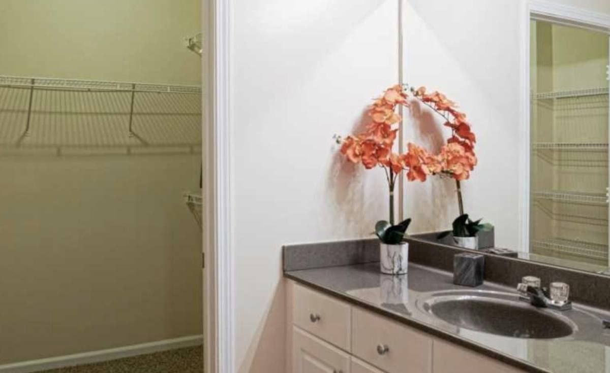 Apartment for rent at Ten 05 Trade, 1005 W Trade St, Charlotte, NC 28202