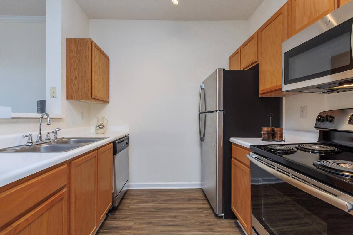 Apartment for rent at Mallard Glen, 2002 Laysan Teal Lane, Charlotte, NC 28262
