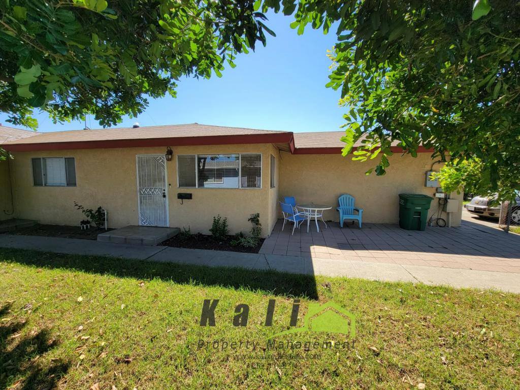 House for rent at 3814 Jefferson St, Carlsbad, CA 92008