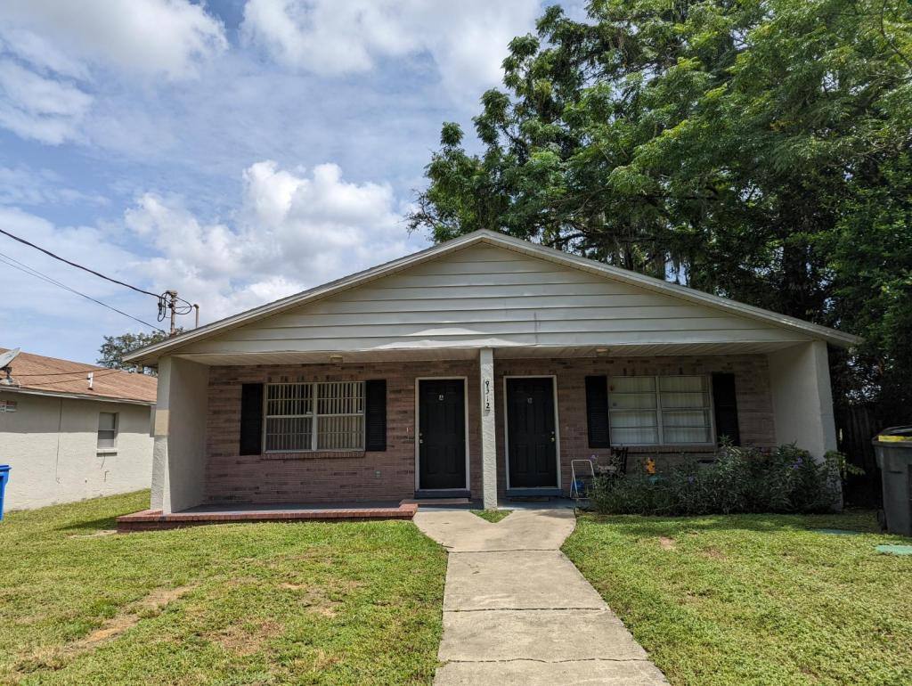 House for rent at 9312 A Greyrock Rd, Thonotosassa, FL 33592