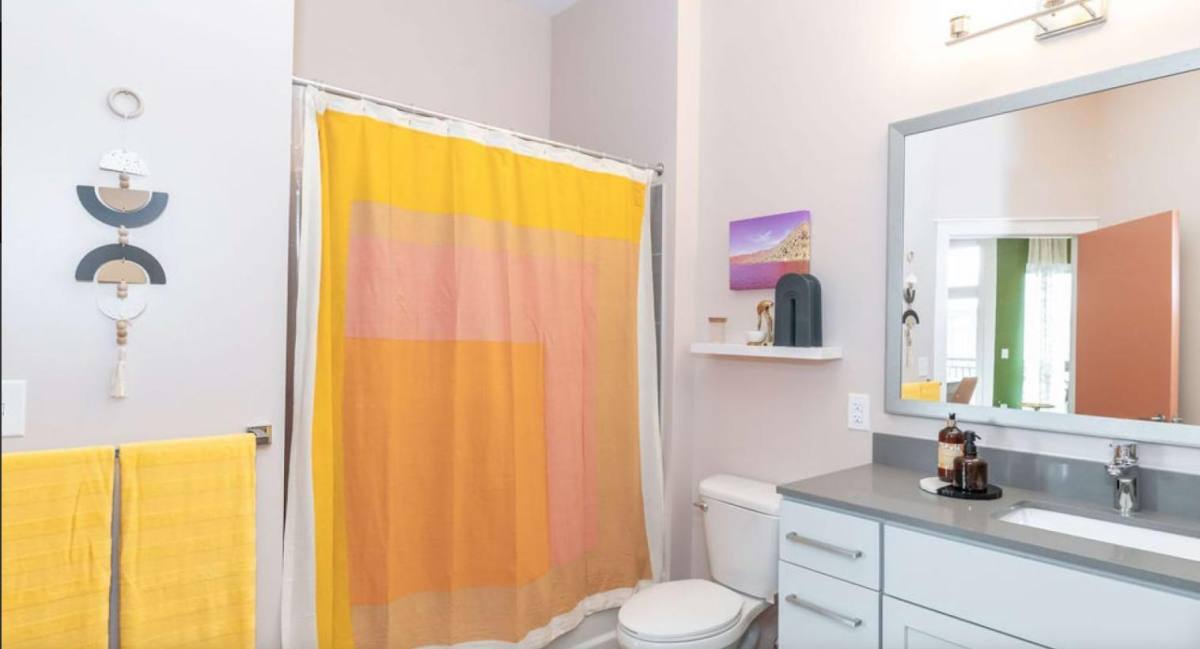 Apartment for rent at 650 E Brooklyn Village Ave, Charlotte, NC 28202