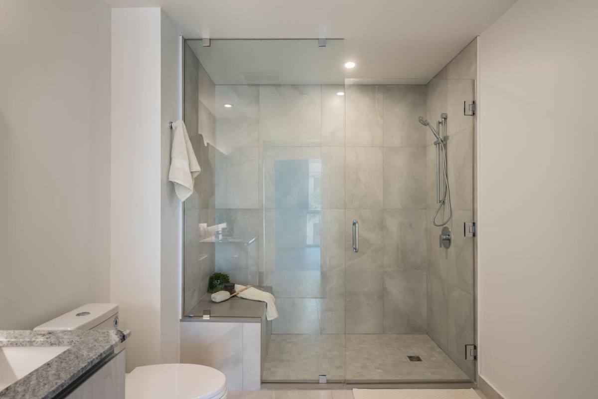 Apartment for rent at 330 E 3rd St, Long Beach, CA 90802