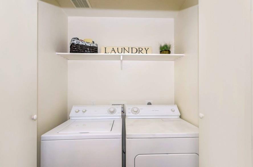 Apartment for rent at Bayside, 20245 N 32nd Dr, Phoenix, AZ 85027