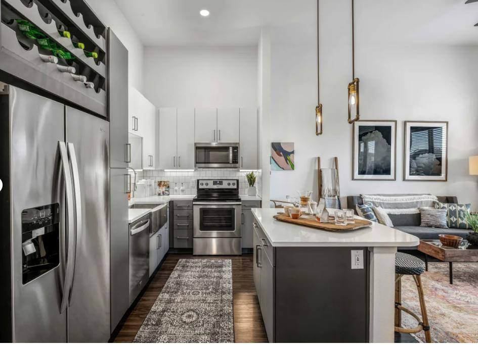 Apartment for rent at 220 E Broadway Ave, Fort Worth, TX 76104