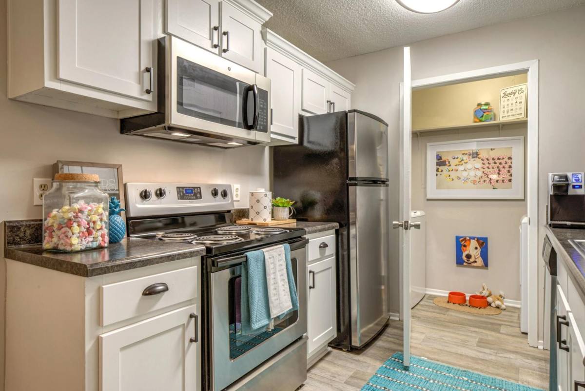 Apartment for rent at Palmetto Grove Apartment Homes, 7927 St Ives Rd, Charleston, SC 29406