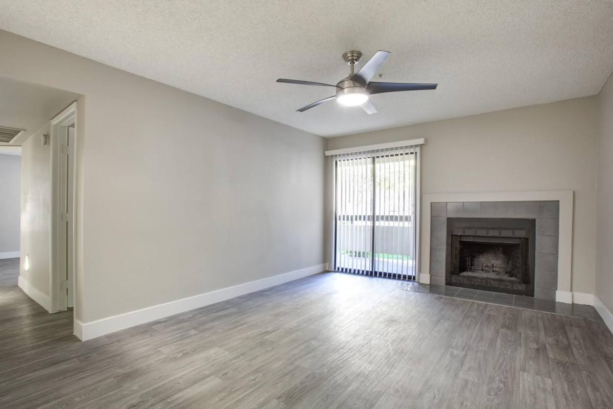 Apartment for rent at Elliot's Crossing, 701 W Grove Parkway, Tempe, AZ 85283