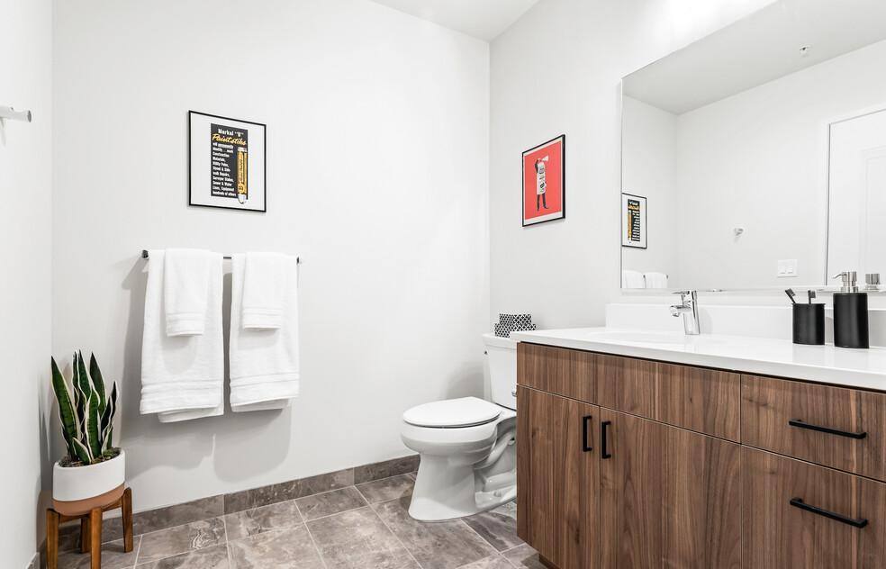 Apartment for rent at 2522 N Milwaukee Ave, Chicago, IL 60647