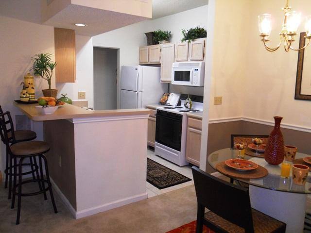 Apartment for rent at 1665 Wesleyan Dr, Macon, GA 31210