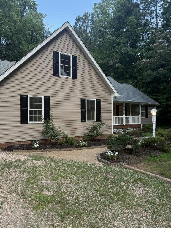 House for rent at 505 Plantation Rd, North, VA 23128