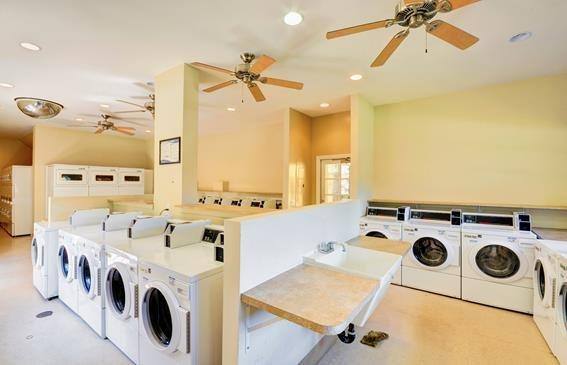 Apartment for rent at Bella Terra Apartment Homes, 365 Pomelo Dr, Vista, CA 92081