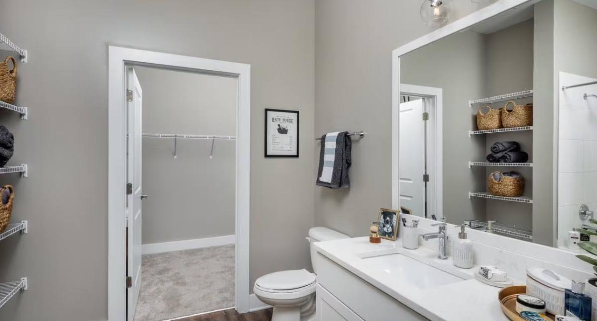 Apartment for rent at Avalon, 4930 Goose Creek Dr, Charlotte, NC 28269