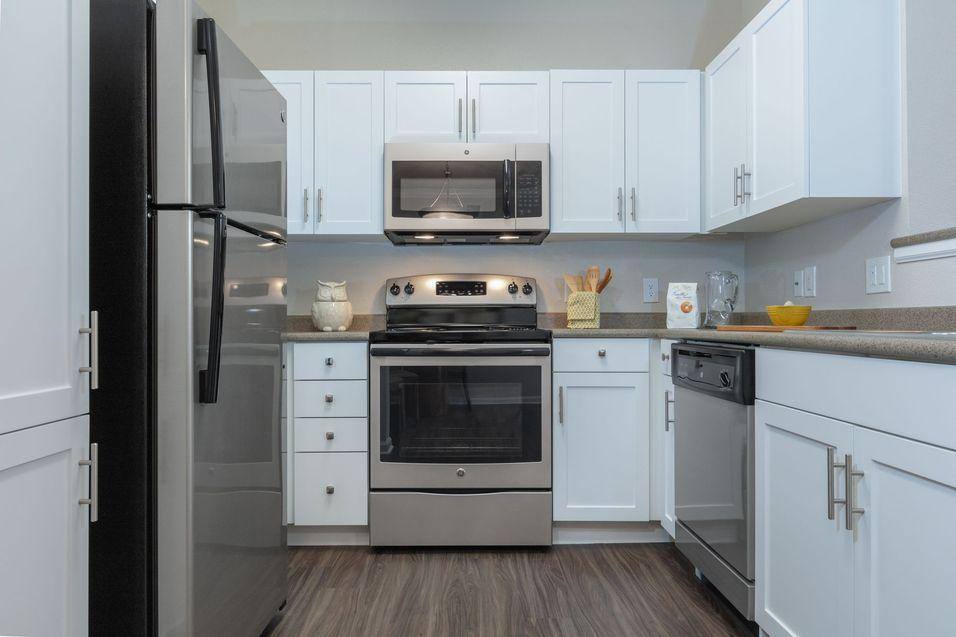 Apartment for rent at 1780 Creekside Dr, Folsom, CA 95630
