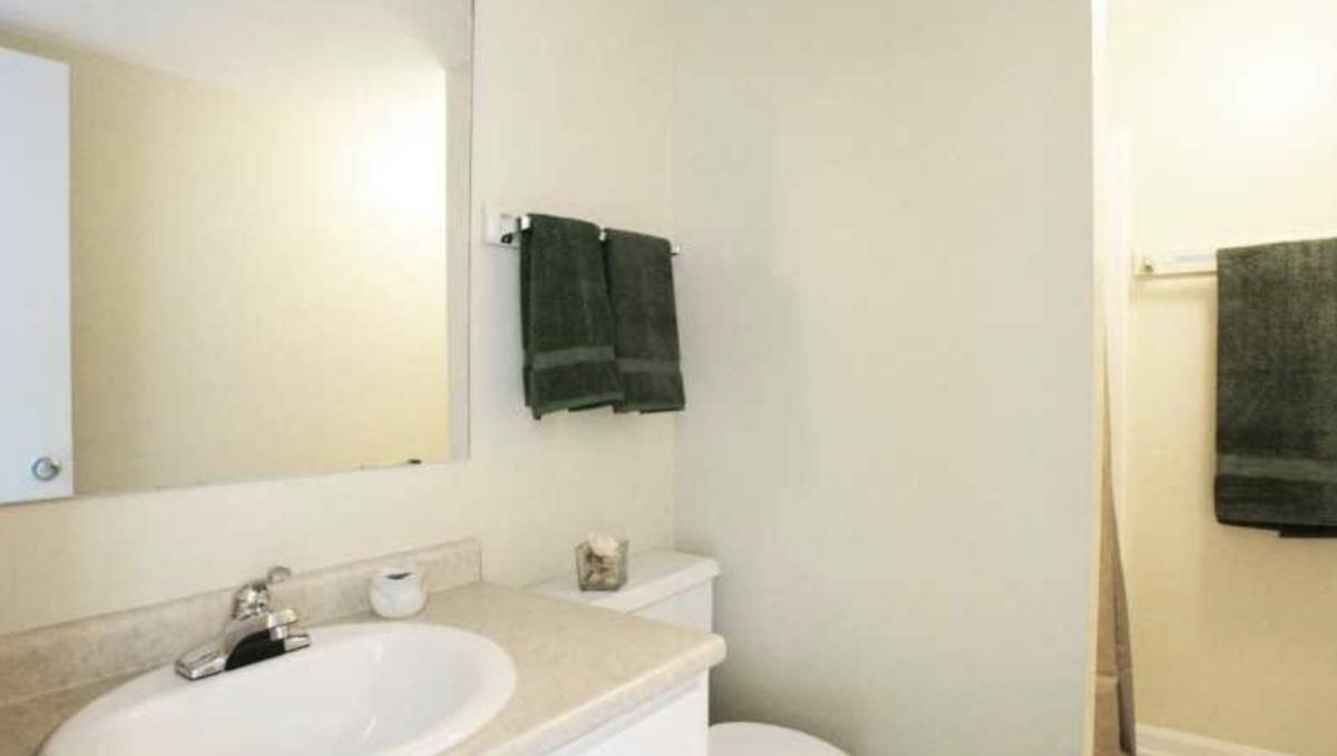 Apartment for rent at Hunters Pointe, 1841 Prospect Dr, Charlotte, NC 28213
