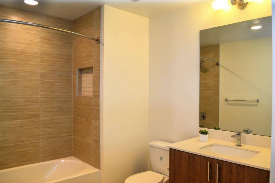 Apartment for rent at 6600 NW 7th St, Miami, FL 33126