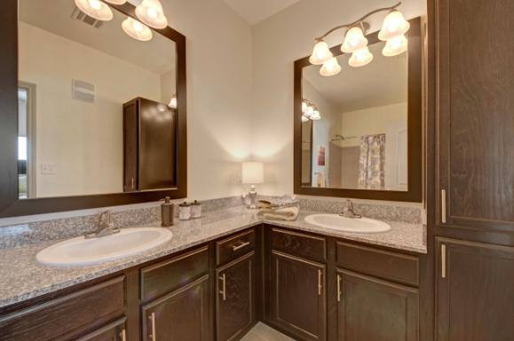 Apartment for rent at Liberty Pointe Apartment Homes, 6600 SE 74th St, Oklahoma City, OK 73135