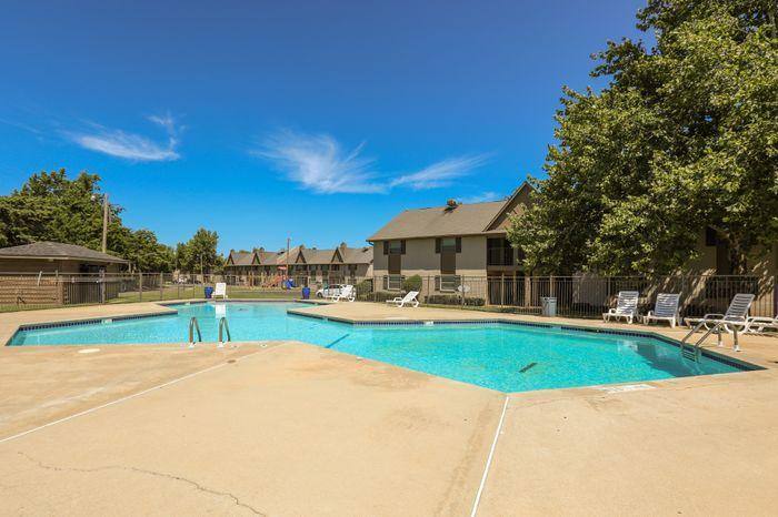 Apartment for rent at Esplanade Bt the Lake, 4601 W Nicklas Ave, Oklahoma City, OK 73132