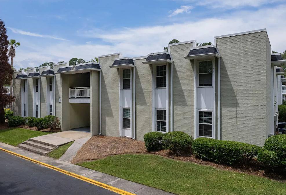 Apartment for rent at 1 Bosquet Court, Summerville, SC 29485
