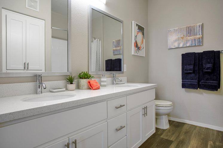 Apartment for rent at Mandarina Luxury Apartment Homes, 5402 E Washington St, Phoenix, AZ 85034