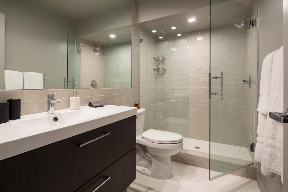 Apartment for rent at 888 Hilgard Ave, Los Angeles, CA 90024