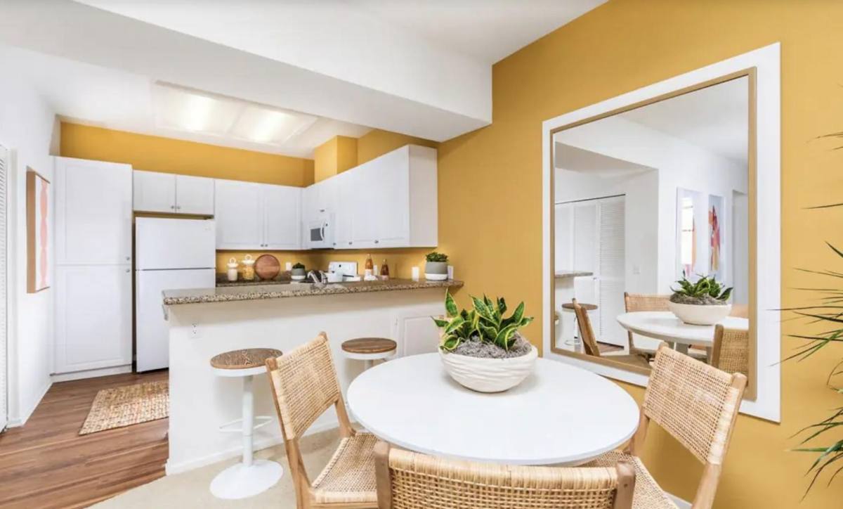 Apartment for rent at Sierra Vista on the Green Apartment Homes, 2955 Champion Way, Tustin, CA 92782