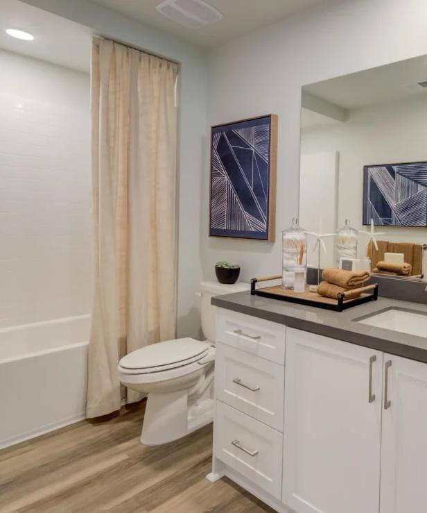 Apartment for rent at 559 E Arnaudo Blvd, Tracy, CA 95391