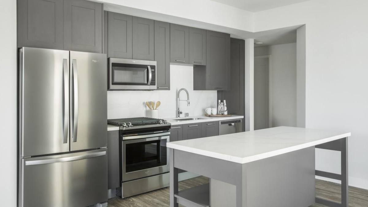 Apartment for rent at 6775 Selma Ave, Los Angeles, CA 90028