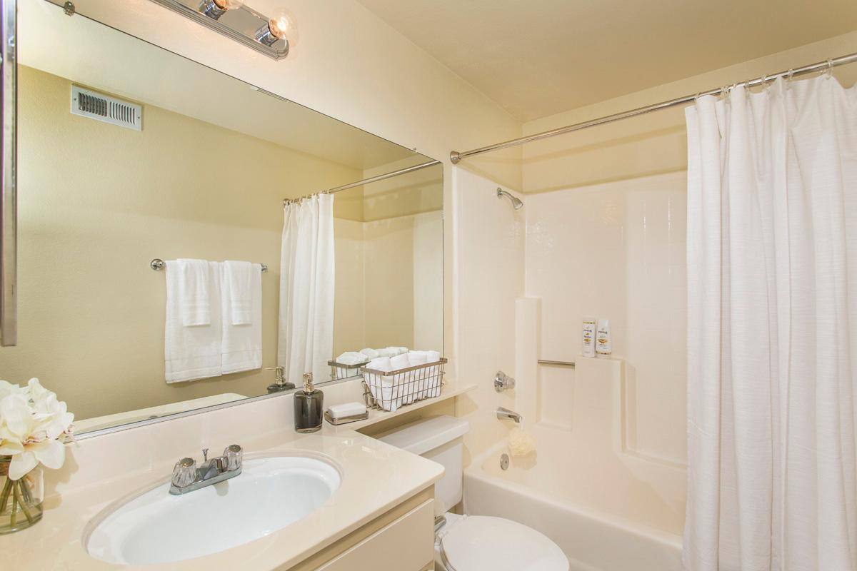 Apartment for rent at Sorrento Valley Apartment Homes, 11102 Caminito Alvarez, San Diego, CA 92126