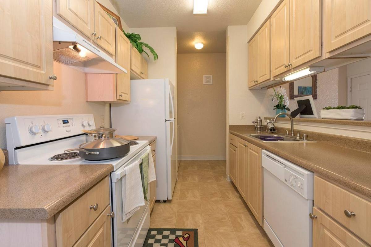 Apartment for rent at 2151 Sunset Blvd, Rocklin, CA 95765