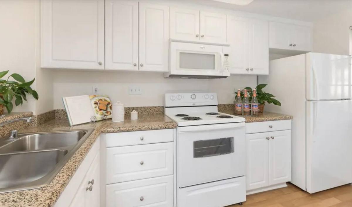 Apartment for rent at Rancho Tierra Apartment Homes, 13202 Myford Rd, Tustin, CA 92782