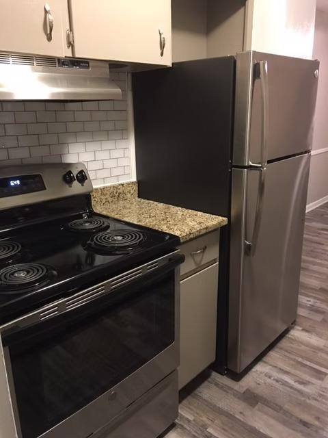 Apartment for rent at Wilshire on Mockingbird, 6155 E Mockingbird Lane, Dallas, TX 75214