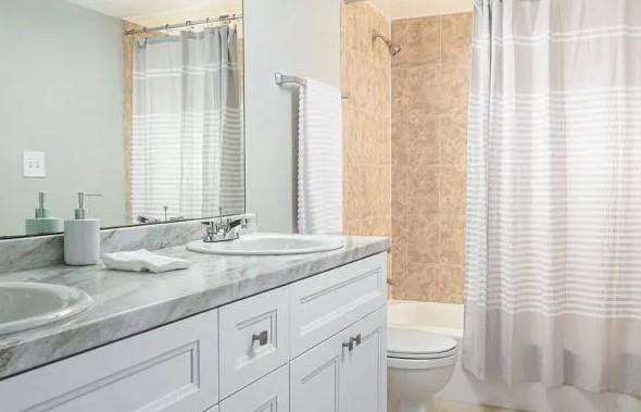 Apartment for rent at Fairways of Inverrary, 4200 Inverrary Blvd, Fort Lauderdale, FL 33319