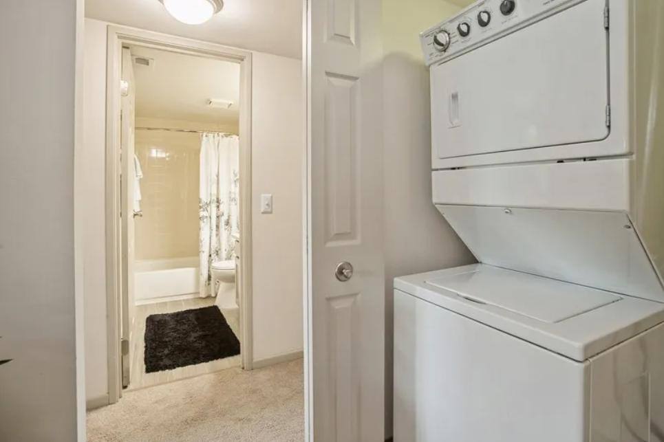Apartment for rent at Park Place, 875 Pacific Ave, Hoffman Estates, IL 60169