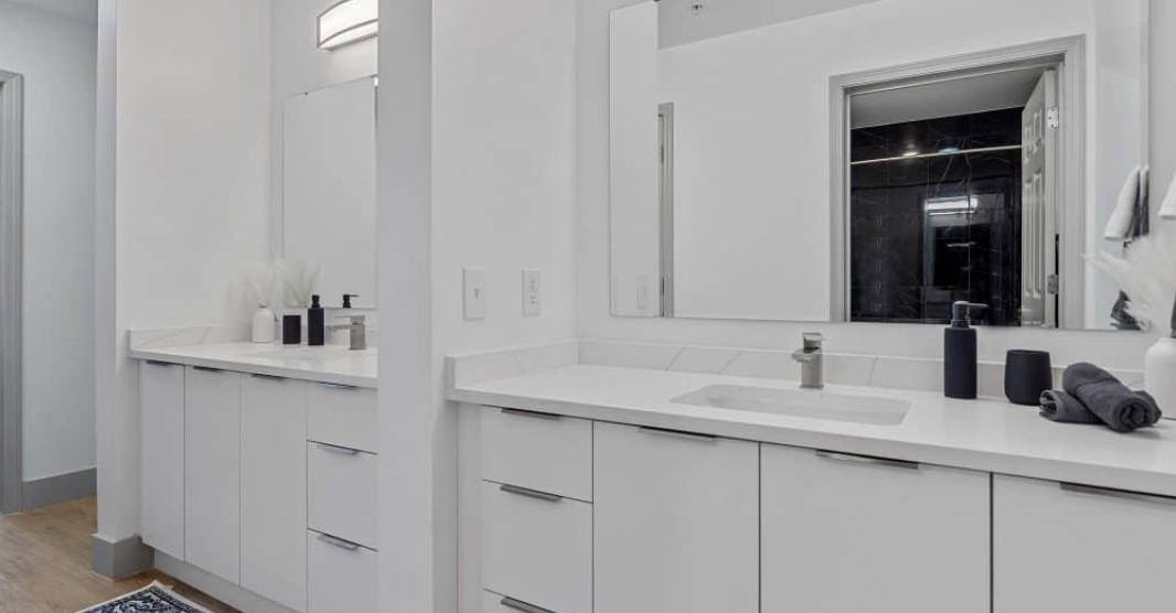 Apartment for rent at City View Towers, 425 W 5th St, Charlotte, NC 28202
