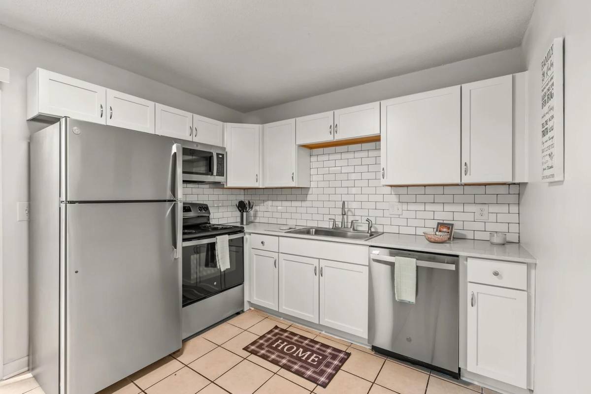 Apartment for rent at 703 E 3rd N St, Summerville, SC 29485