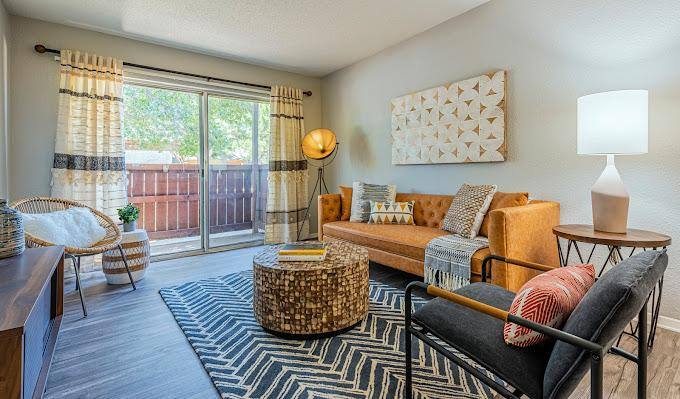 Apartment for rent at Springtree, 2121 Washington Circle, Arlington, TX 76011