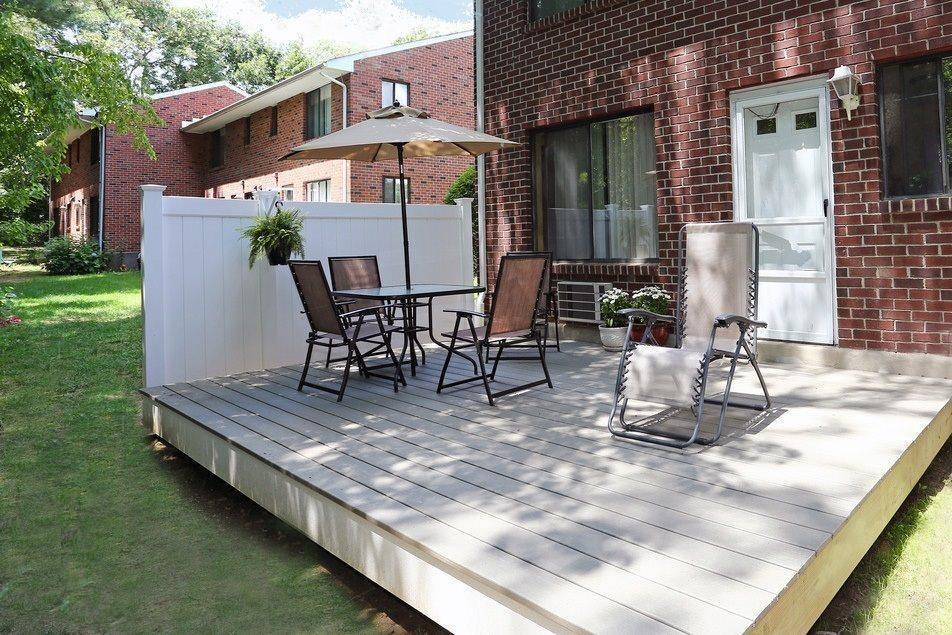 Townhouse for rent at 73 Barrett St, Northampton, MA 01060