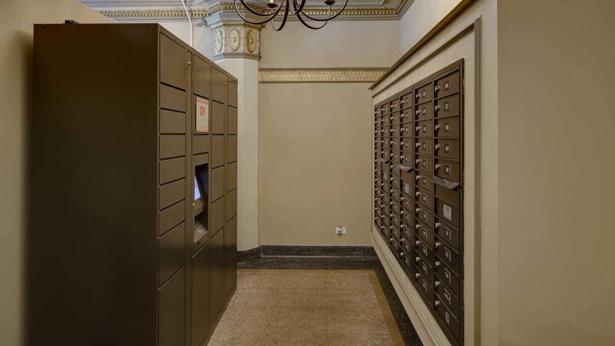 Apartment for rent at 5326 S Cornell Ave, Chicago, IL 60615