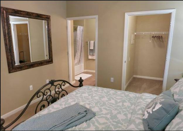 Apartment for rent at Castelling, 3300 Renwick Ave, Elk Grove, CA 95758